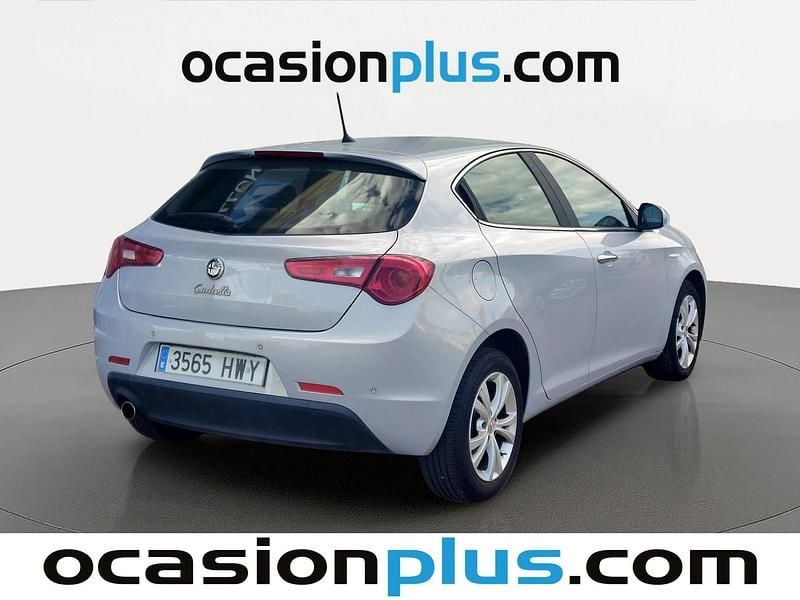 Usado Alfa Romeo Giulietta Distinctive 105 CV (77 kW) 2014 Blanco Utilitario