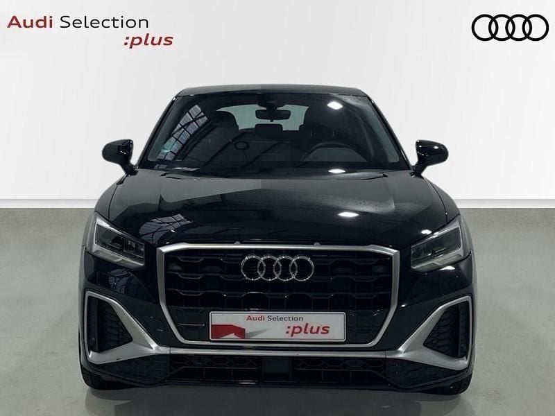 Usado Audi Q2 S-Line 116 CV (85 kW) 2025 Negro SUV