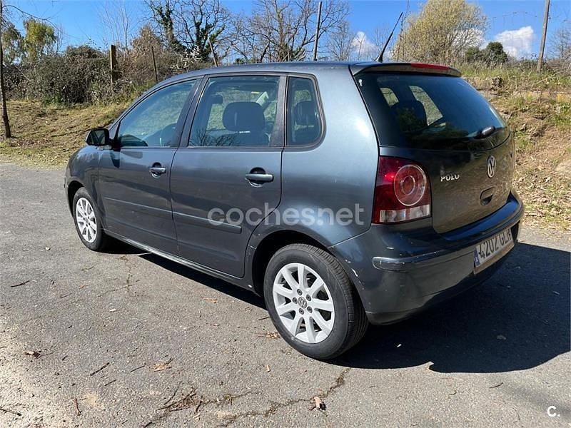 Usado VW Polo Edition 80 CV (58 kW) 2009 Gris / plata Utilitario