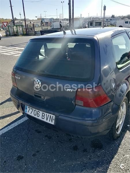 Usado VW Golf IV Advance 110 CV (80 kW) 2002 Azul Berlina
