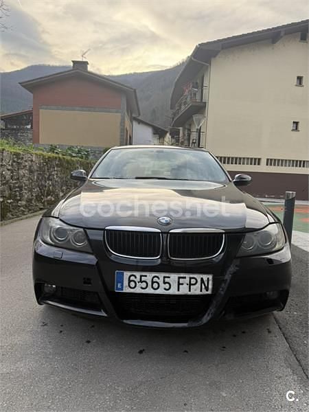 Negro Usado 2007 BMW 320 Berlina | 7200 € (Un poco caro) - Imagen 1/4