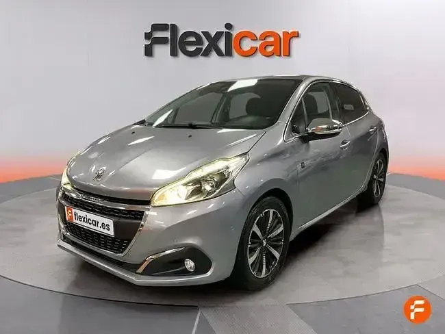 Usado Peugeot 208 Active 82 CV (60 kW) 2019 Gris Utilitario