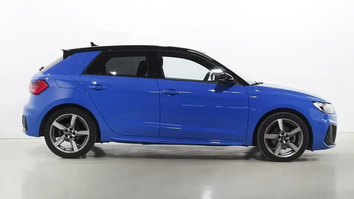 Usado Audi A1 Sportback S-Line 110 CV (80 kW) 2021 Azul Utilitario