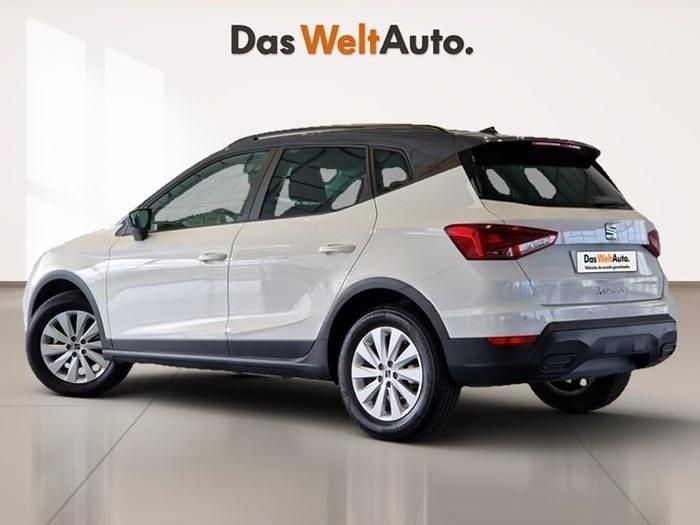 Blanco Usado 2024 Seat Arona Style SUV | 21.500 € (Un poco caro) - Imagen 1/4