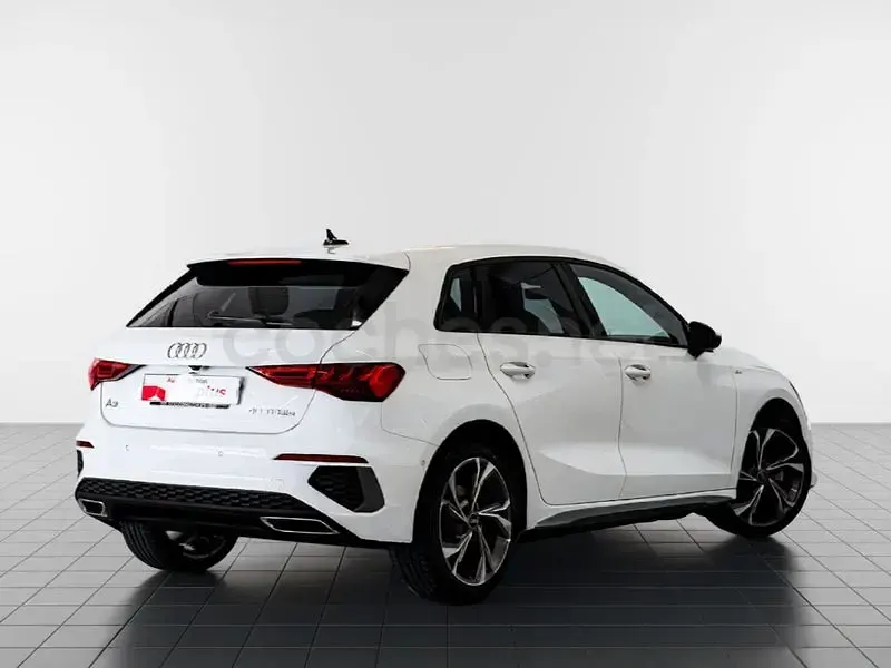 Usado Audi A3 S-Line 204 CV (150 kW) 2023 Blanco Berlina
