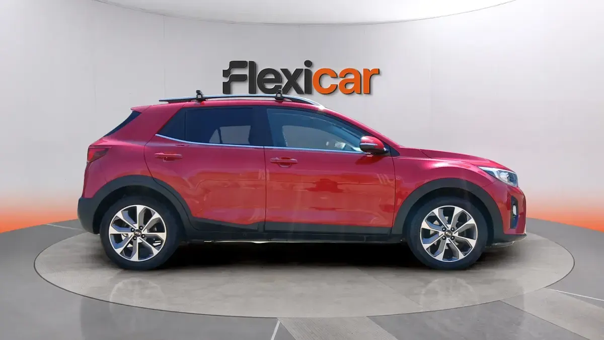 Usado Kia Stonic 101 CV (74 kW) 2020 Rojo SUV