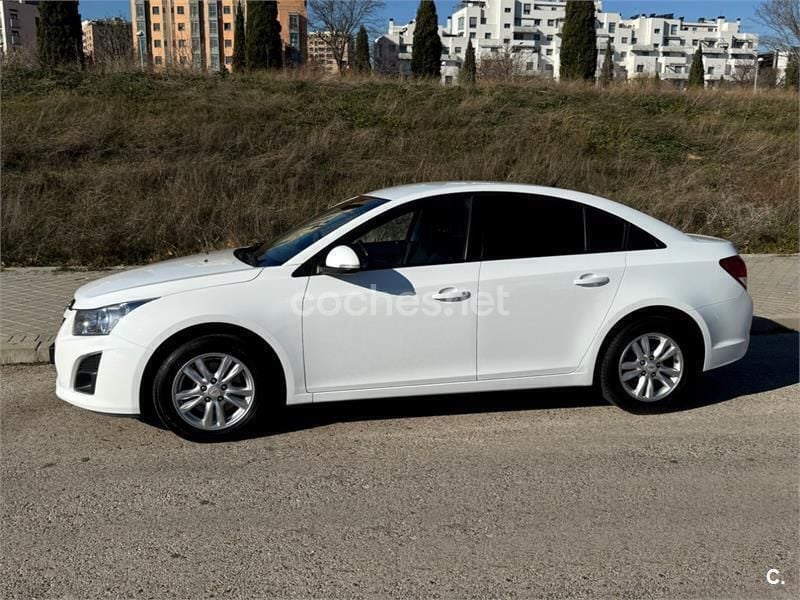 Blanco Usado 2014 Chevrolet Cruze LT Berlina | 5295 € (Buen precio) - Imagen 1/4