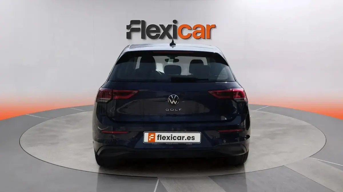 Usado VW Golf VII 115 CV (84 kW) 2021 Azul Utilitario