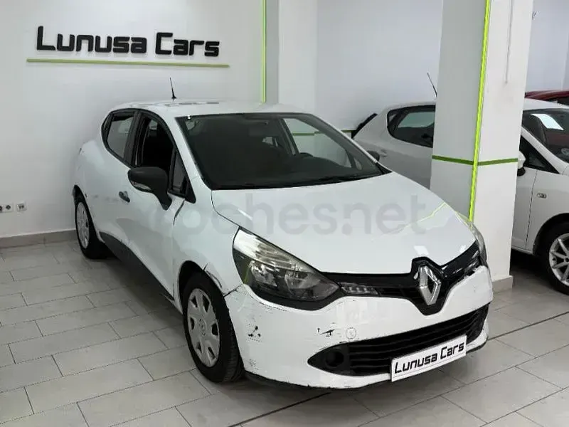 Usado Renault Clio IV Business 75 CV (55 kW) 2016 Blanco Berlina