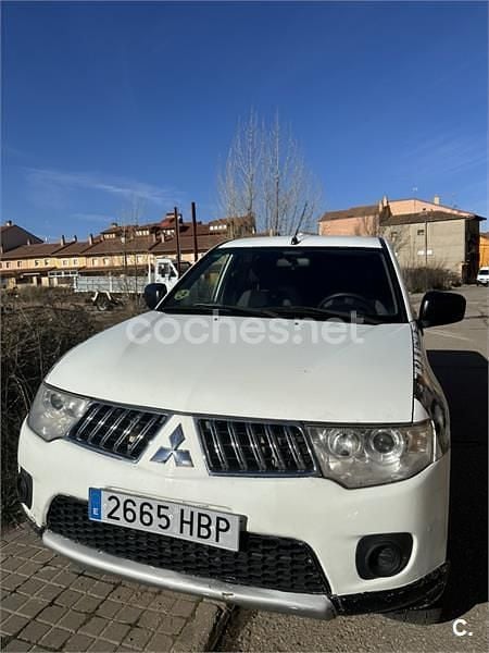 Usado Mitsubishi L200 Intense 136 CV (100 kW) 2011 Blanco Recogida