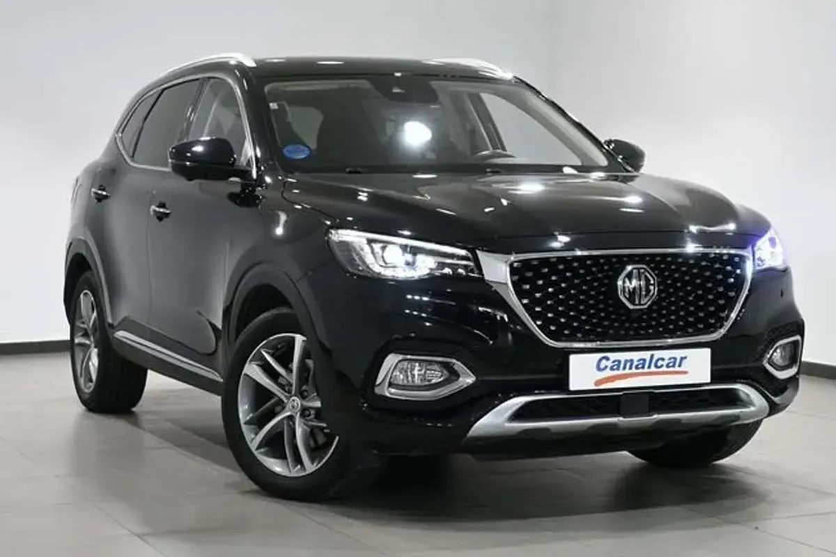 Usado MG HS Luxury 258 CV (189 kW) 2023 Negro SUV