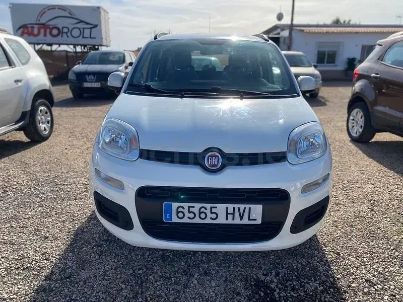 Usado Fiat Panda Lounge 69 CV (50 kW) 2014 Blanco Utilitario