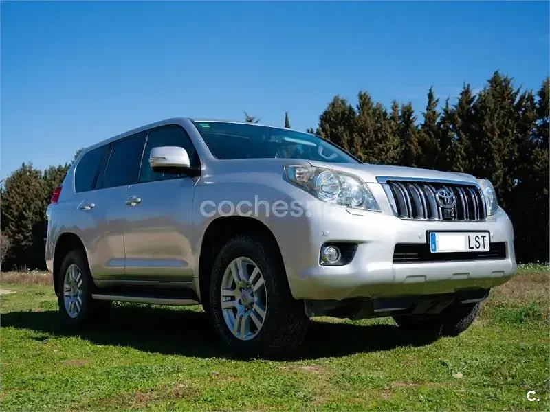 Usado Toyota Land Cruiser Limited 173 CV (127 kW) 2010 Gris / plata SUV