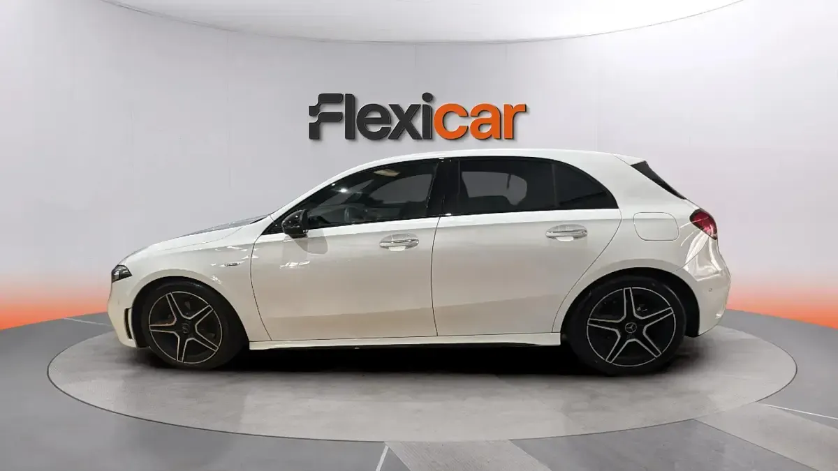 Usado Mercedes A180 116 CV (85 kW) 2022 Blanco Berlina