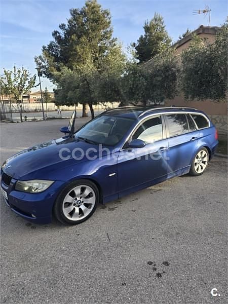 Usado BMW 325 197 CV (144 kW) 2007 Azul Familiar