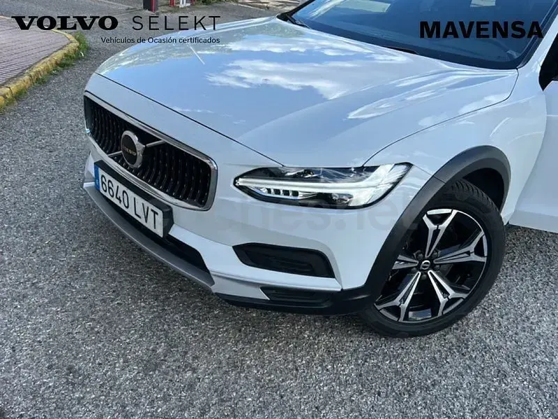 Usado Volvo V90 CC 197 CV (144 kW) 2021 Gris / plata Familiar