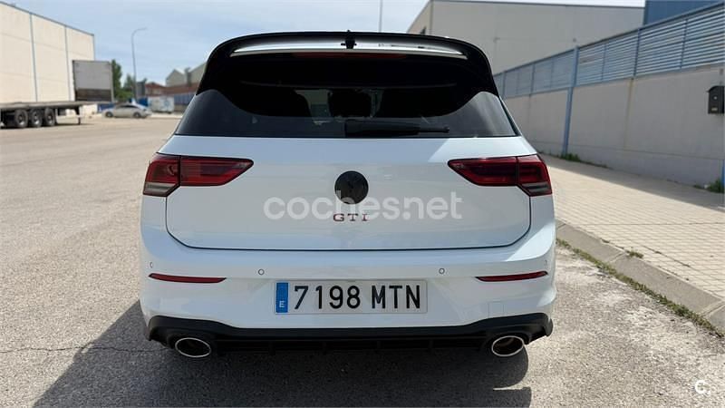 Usado VW Golf VIII R 320 CV (235 kW) 2022 Blanco Berlina