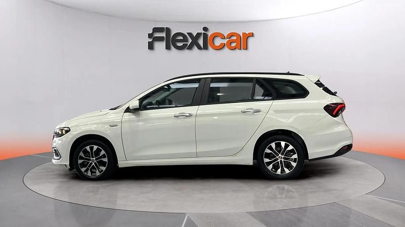 Używany Fiat Tipo City Life 131 KM (96 kW) 2022 Biały Sedan/Limuzyna