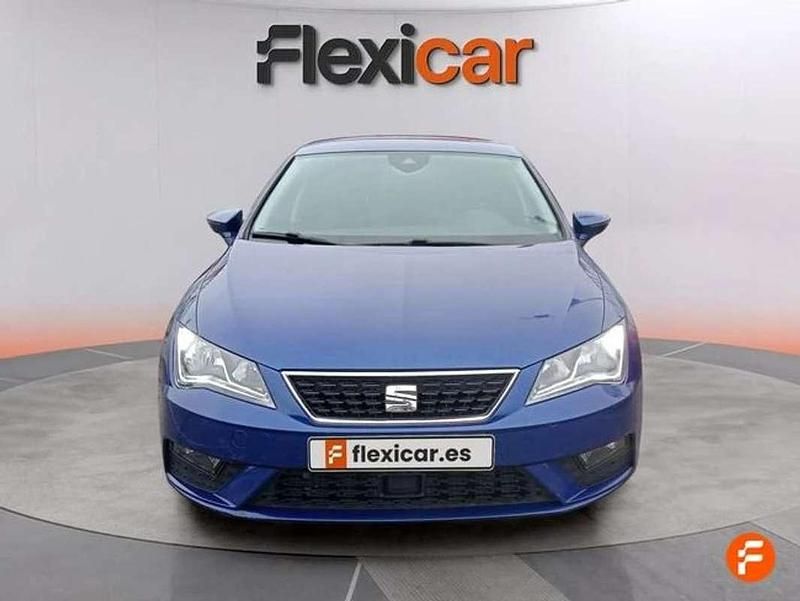 Usado Seat Leon ST Style 131 CV (96 kW) 2020 Azul Familiar