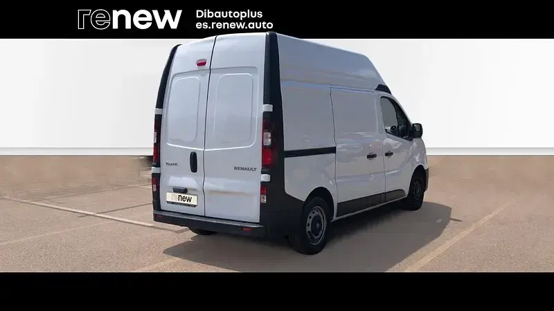 Usado Renault Trafic 125 CV (91 kW) 2017 Blanco Monovolumen