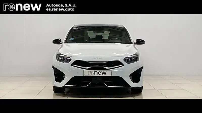 Usado Kia Ceed GT GT-Line 136 CV (100 kW) 2023 Blanco Berlina