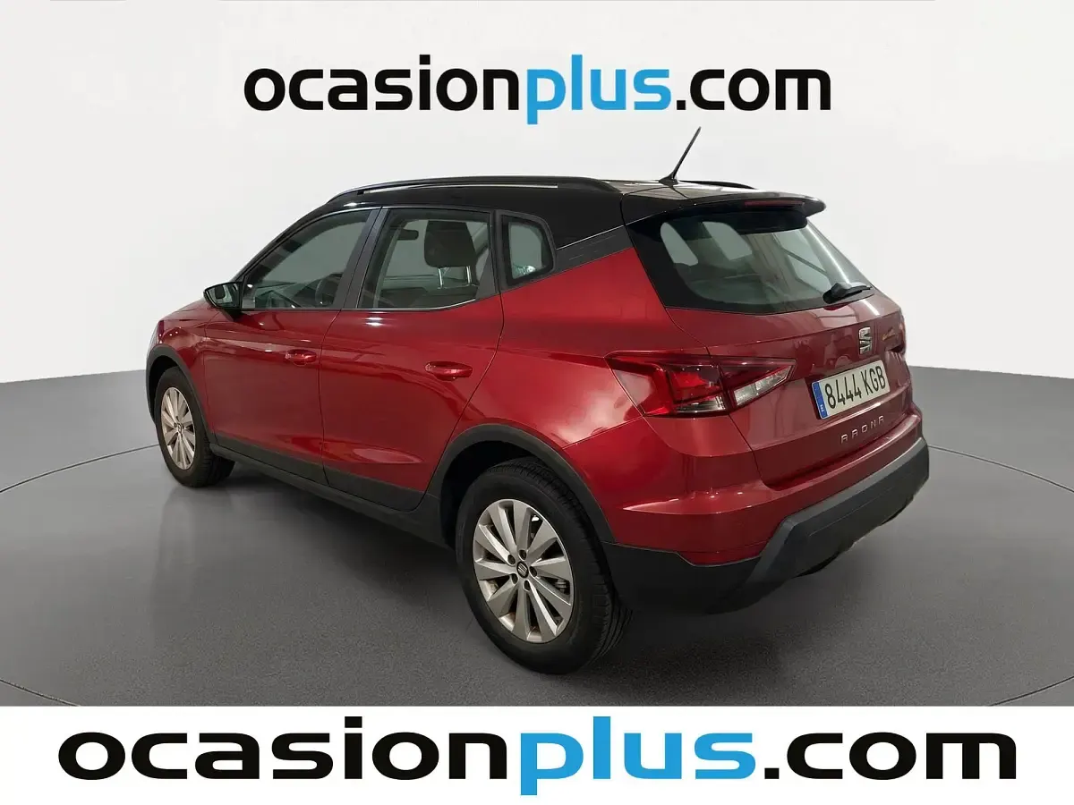 Usado Seat Arona Ecomotive 116 CV (85 kW) 2017 Rojo SUV