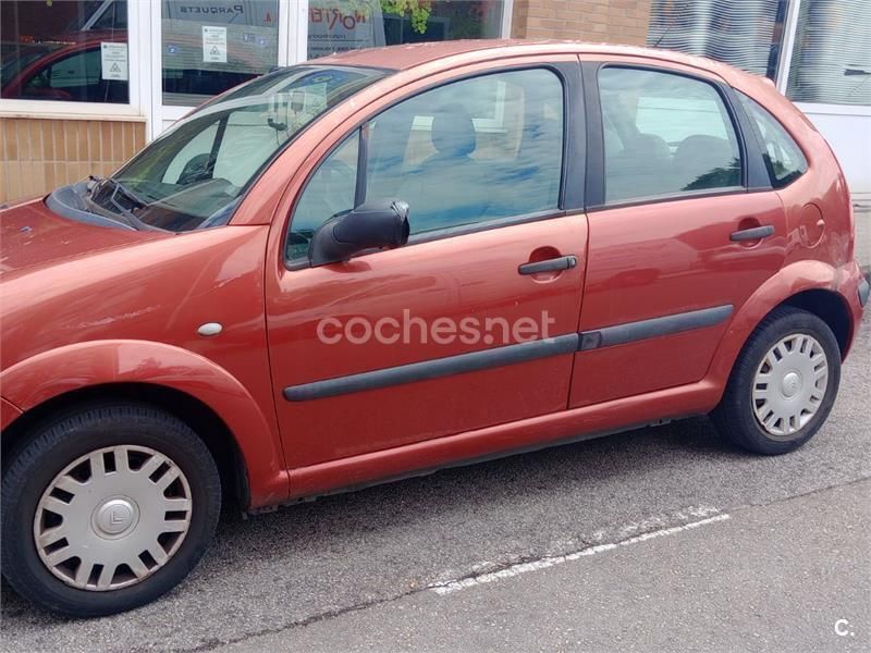 Granate Usado 2003 Citroën C3 Utilitario | 2100 € (Un poco caro) - Imagen 1/4