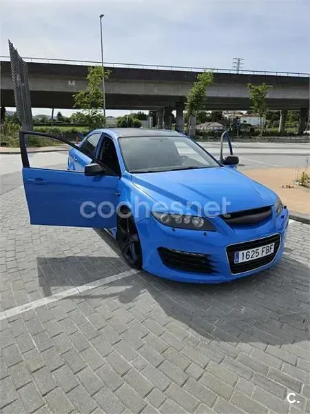 Usado Mazda 6 260 CV (191 kW) 2006 Azul Berlina