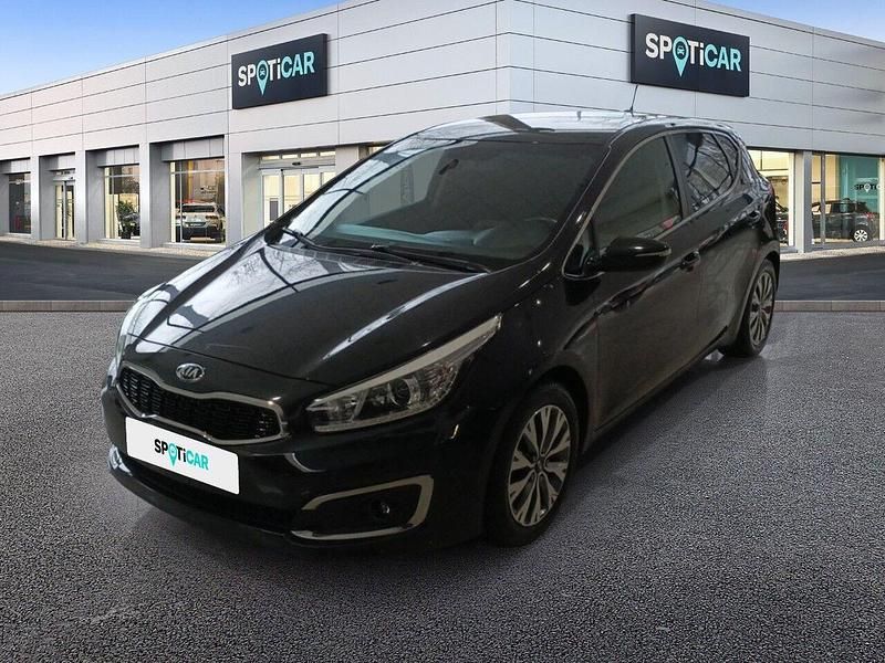 Usado Kia Ceed GT 136 CV (100 kW) 2015 Negro Berlina