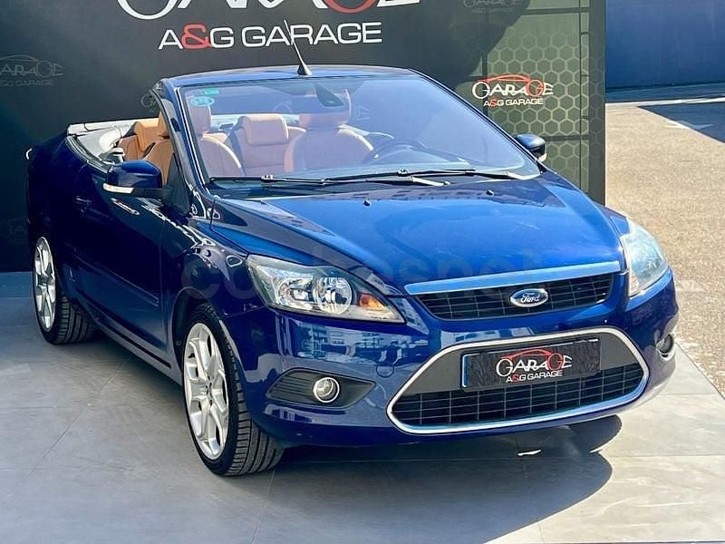 Usado Ford Focus Titanium 145 CV (106 kW) 2010 Azul Descapotable