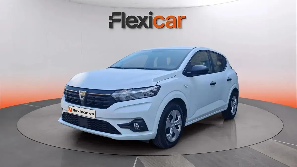 Usado Dacia Sandero Comfort 67 CV (49 kW) 2021 Blanco Berlina