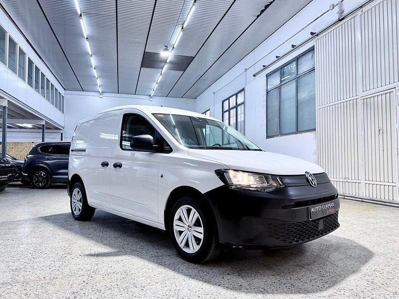 Usado VW Caddy 102 CV (75 kW) 2021 Blanco Monovolumen