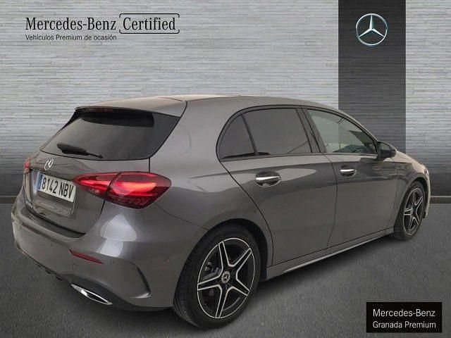 Usado Mercedes A200 150 CV (110 kW) 2025 Gris montana