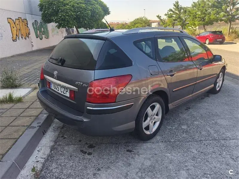 Usado Peugeot 407 136 CV (100 kW) 2004 Beige Berlina