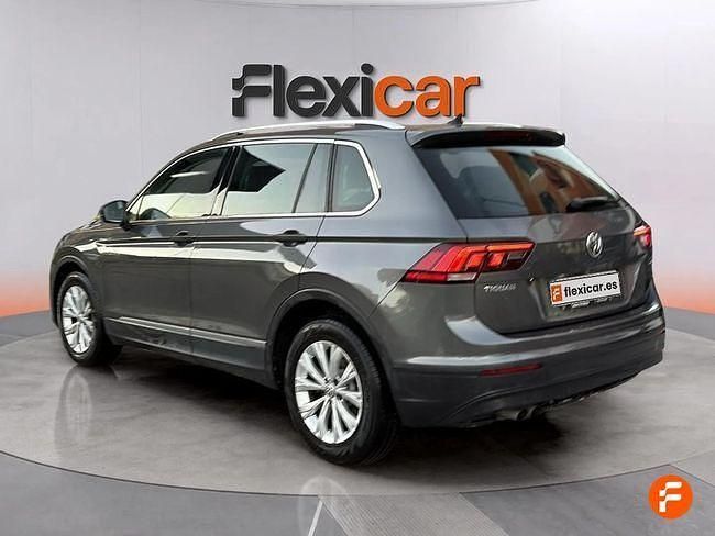 Usado VW Tiguan 125 CV (91 kW) 2018 Gris SUV