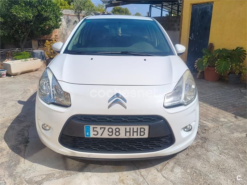 Usado Citroën C3 Attraction 68 CV (50 kW) 2011 Blanco Berlina