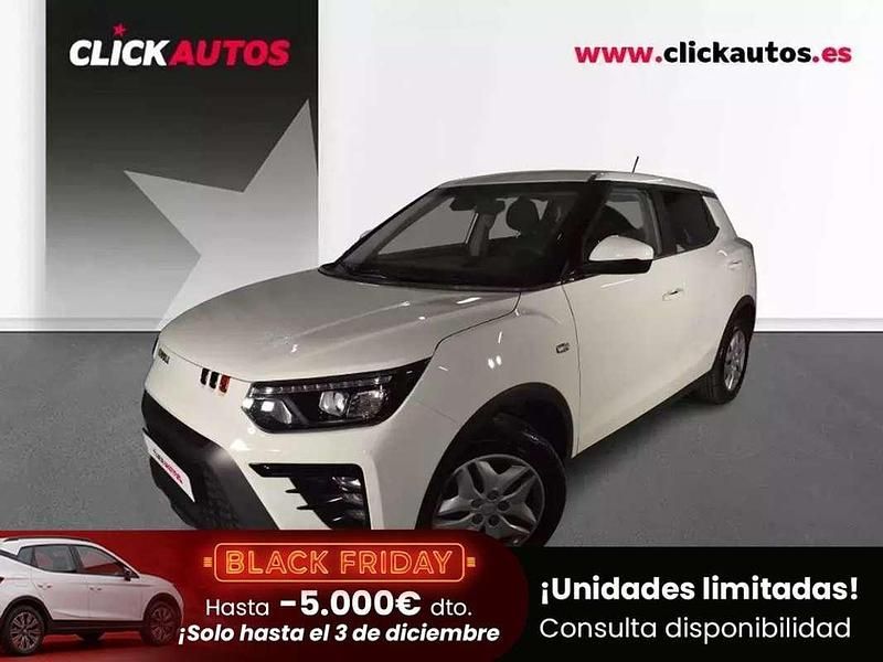 Blanco Usado 2024 Ssangyong (KGM) Tivoli SUV | 17.450 € (Un poco caro) - Imagen 1/4