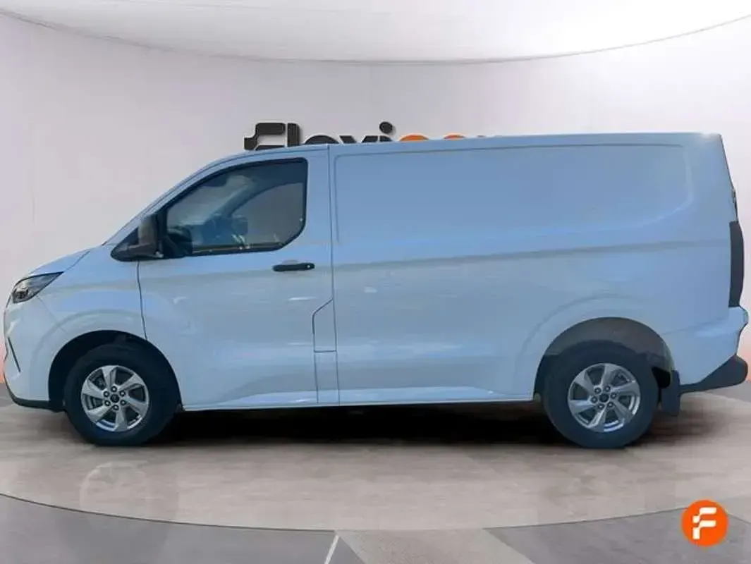 Usado Ford Transit Custom Trend 150 CV (110 kW) 2024 Blanco Van