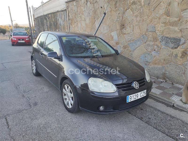 Negro Usado 2004 VW Golf Sportline Berlina | 2900 € (Super precio) - Imagen 1/4