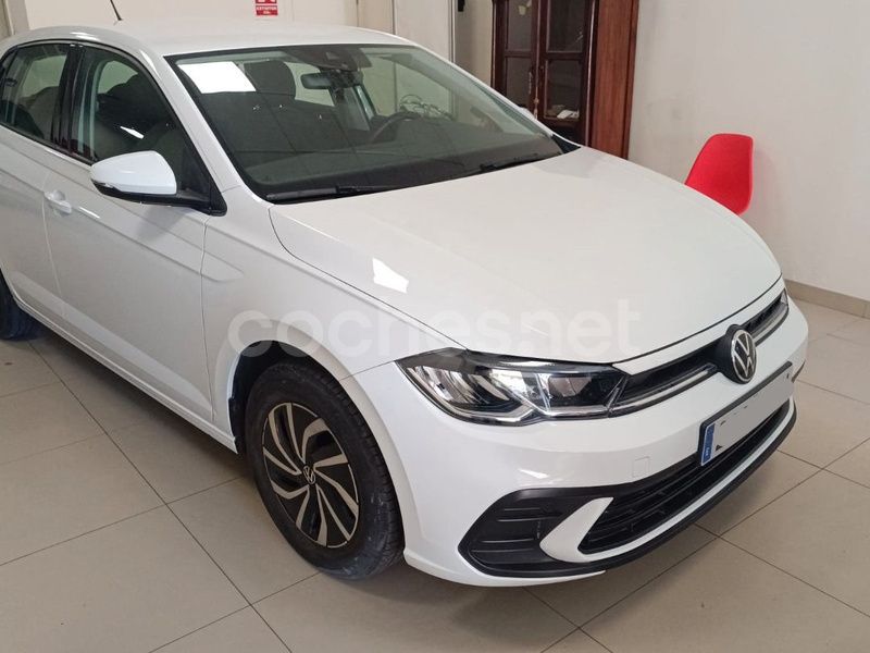 Blanco Usado 2023 VW Polo Life Berlina | 18.400 € (Precio justo) - Imagen 1/4