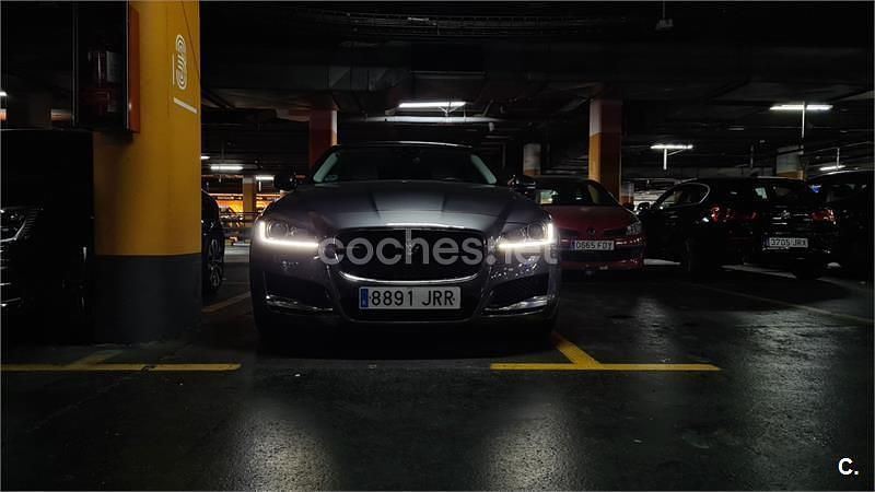 Gris / plata Usado 2016 Jaguar XF Portfolio Berlina | 14.400 € (Precio justo) - Imagen 1/4