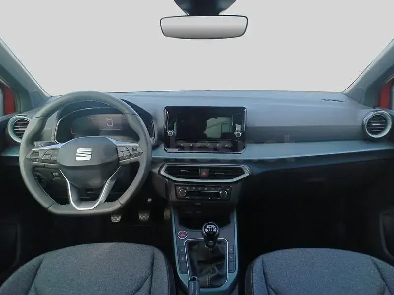 Usado Seat Arona Xperience 115 CV (84 kW) 2025 Rojo SUV