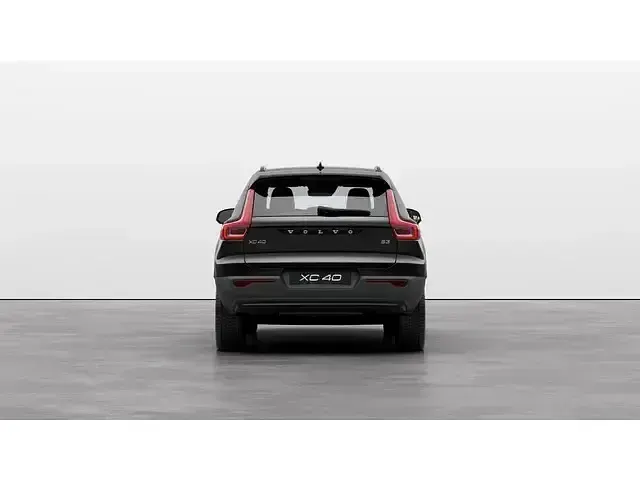 Usado Volvo XC40 Plus 163 CV (119 kW) 2024 Gris SUV