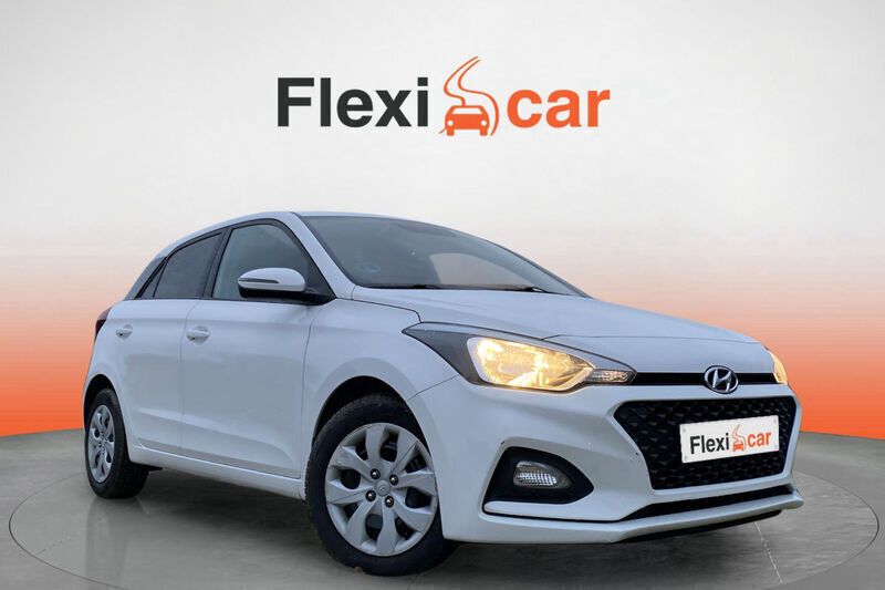 Blanco Usado 2019 Hyundai i20 Berlina | 11.750 € (Precio justo) - Imagen 1/4