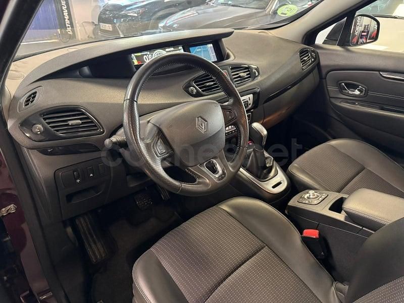 Usado Renault Grand Scénic III Bose Edition 140 CV (102 kW) 2013 Violeta / lila Monovolumen