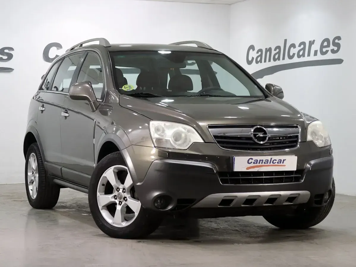 Usado Opel Antara Cosmo 150 CV (110 kW) 2007 Marrón SUV