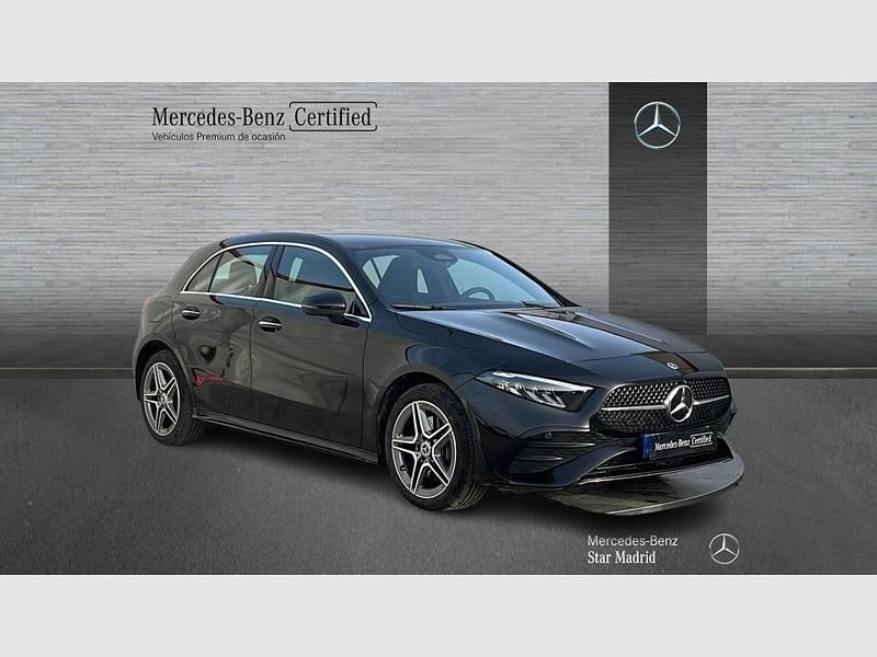 Usado Mercedes A250 AMG line 218 CV (160 kW) 2025 Negro Berlina