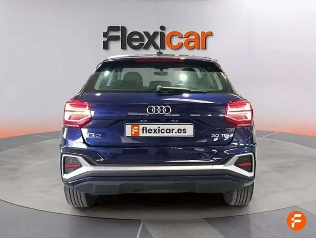 Usado Audi Q2 Advanced Plus 116 CV (85 kW) 2021 Azul SUV