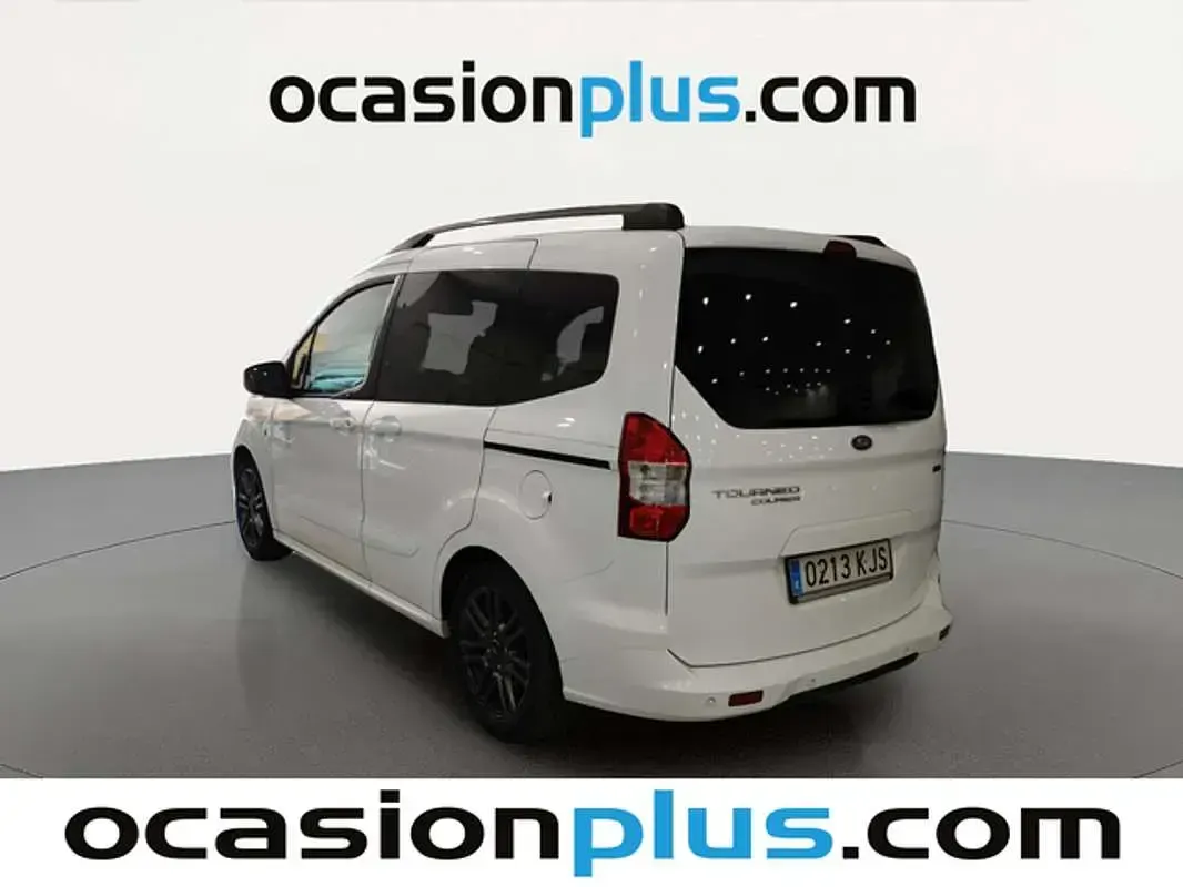 Usado Ford Tourneo Courier Sport 102 CV (75 kW) 2018 Blanco Monovolumen