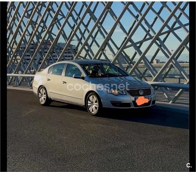 Gris / plata Usado 2005 VW Passat Highline Berlina | 3800 € (Super precio) - Imagen 1/4